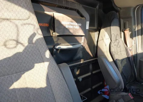 2019 Chevrolet Express 2500 Work Van z USA, uszkodzony, nr VIN 1GCWGAF16K1251890